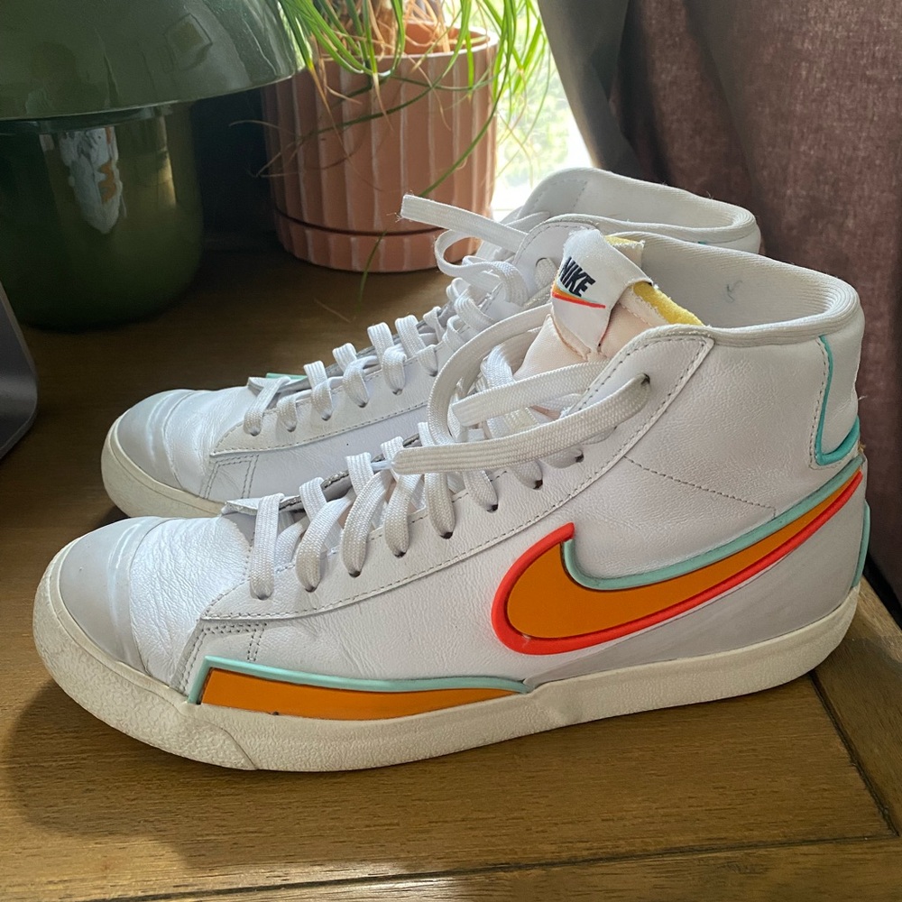 Nike White and Multicolor Blazer Mid ‘77